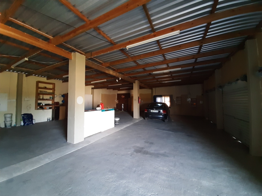 Commercial Property for Sale in Cove Ridge East Eastern Cape